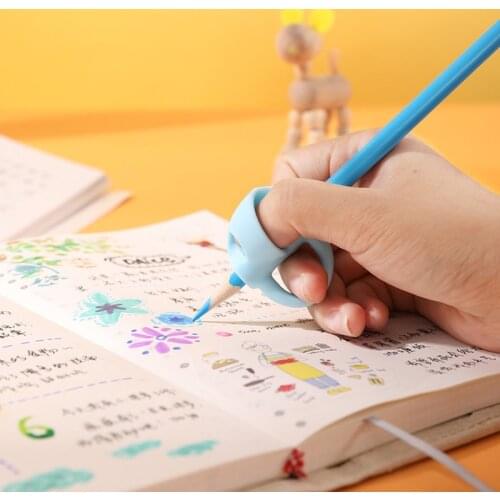 3 Pcs/Set Three Finger Antibacterial Grip Pen Sheath, Children Grip Pen Correction Device Writing Posture Correction Pen Sleeve