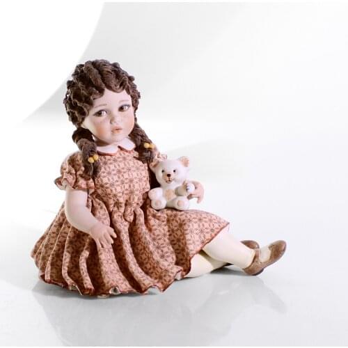 Sofia - Porcelain handmade figurines-made in Italy