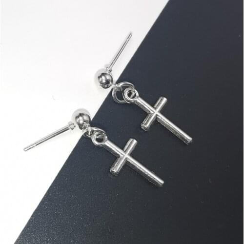 Womens Mens High Quality Cross Leaf Drop Earrings New Fashion Retro Gothic Trend Pendant Earrings Party Punk Jewelry 1 Pair