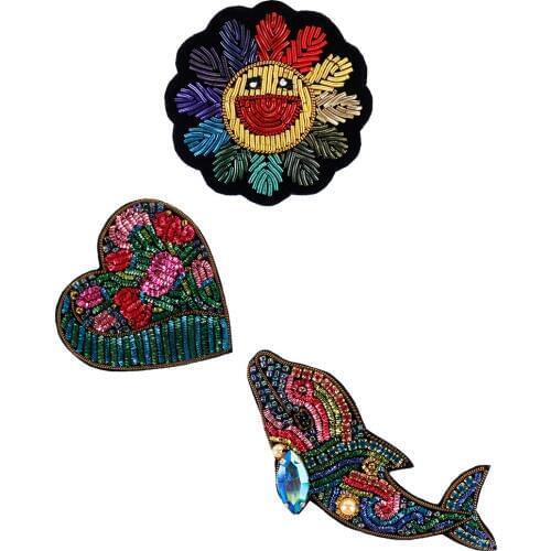 Best Quality Applique Indian Silk Heart Sunflower Shark Badge Brand New Patches for Clothes Shoes Unique Decorated 5 pieces