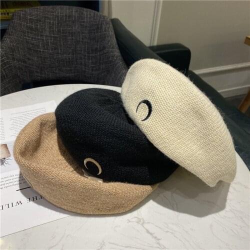 French new beret womens autumn and winter new knitted hat Korean version of the popular bud hat womens fashion painter hat