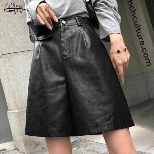 Spring New Loose Five Point Leather Trousers Fashion British Style Leather Shorts Plus Size Waist Split Cropped Trousers 12977