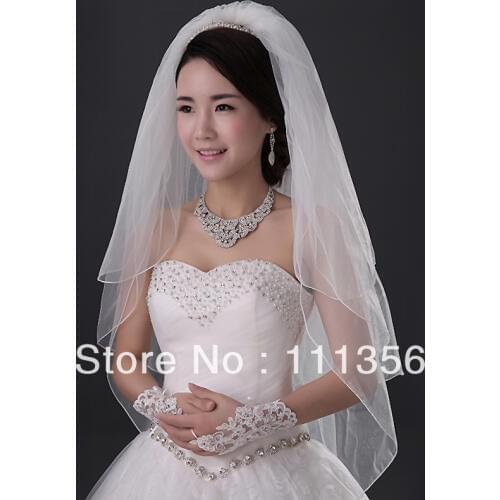 New Arrival 3T Fingertip Length Pencil Edge White Wedding Veil Bridal Accessories Veils With Comb For Bride