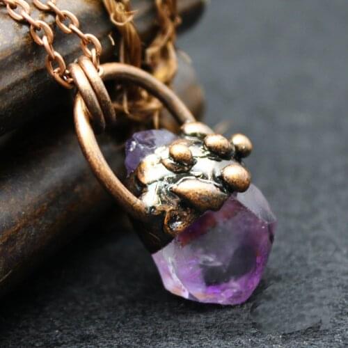 Natural Crystal Necklace Women Reiki Healing Jewelry Irregular Nugget Amethysts Stone Purple Crystal Pendulum Pendant Necklace