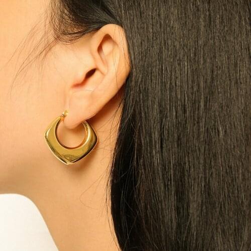 Vintage Punk Earclip Earrings Geometric Hyperbole Stainless Golden Plated Earclips For Women Fashion Jewelry Party Gifts