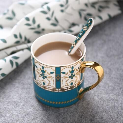 Nordic Ins Gold Circled Mug With Lid Spoon Light Luxury Creative Personality Trendy Water Cup Household Ceramic Coffee Mug