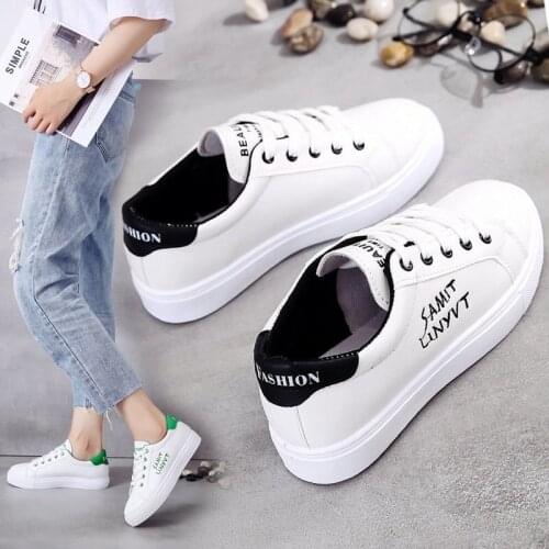 New Women Flat Shoes Lightweight Women Sneakers Breathable Ladies Casual Shoes