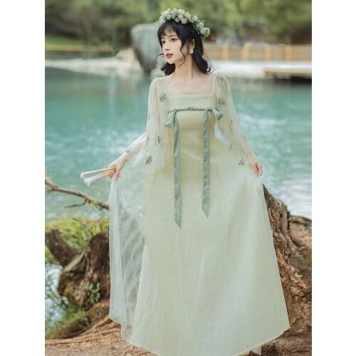 Make spot two sleeve embroidery moonlight huai han elements improved dress pricing