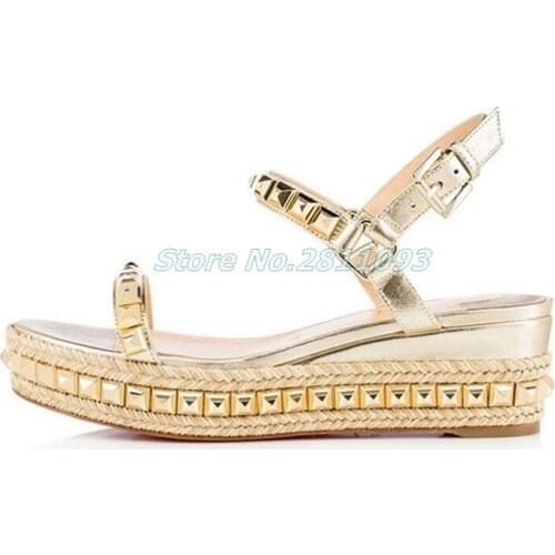 New fashion women high platform wedge sandals open-toe buckle strappy gold rivet sandals ladies casual and party shoes sandals