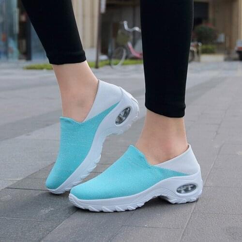 Woman Vulcanized Shoes Sneakers Ladies Round Toe Womens Fashion Breathable Casual Platform Walking Hiking Slip on Female Solid