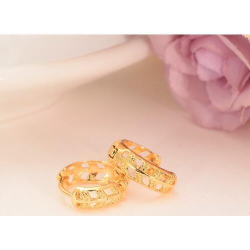 Girls lovely leaf hollow Circles Huggies Hoop Earrings For Kids Children Aros women girls boy jewelry african Christmas gift