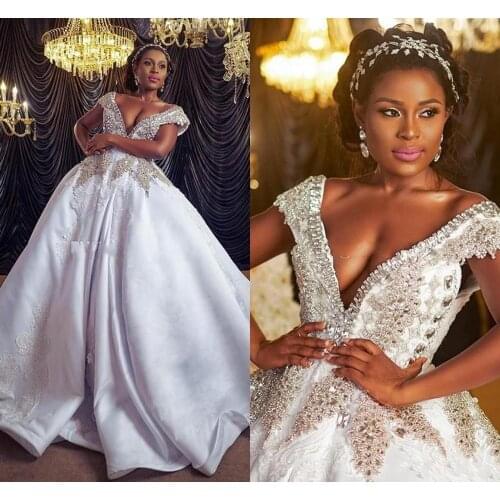 Glamorous Crystals Beading Ballgown Wedding Dress Sweep Train Luxury Cap Sleeve Lace Appliques Bridal Gown Robe De Mariee