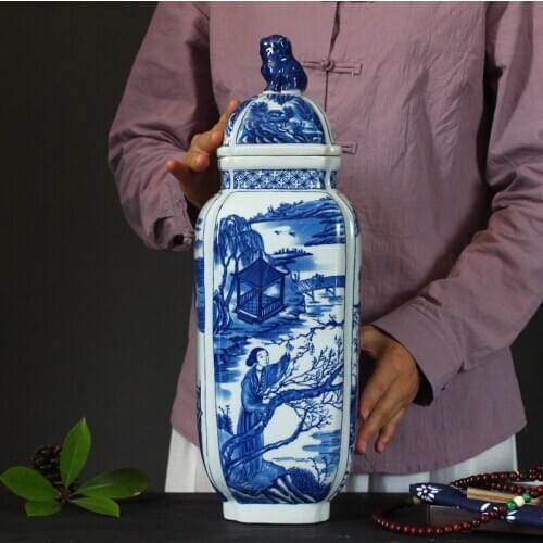 Jingdezhen Ceramics temple jar vase Blue And White Porcelain Figure Jar for home collection porcelain Ginger jar