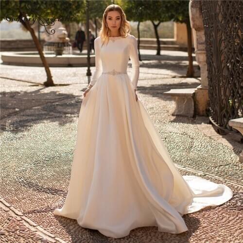 Simple Satin Wedding Dress 2020 Long Sleeve Bride Dresses Crystal Button Backless A-Line Plus Size Bridal Gowns Vestido De Noiva