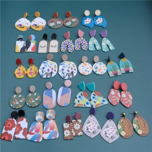 AOMU 2021 New Trendy Acrylic Colorful Geometric Irregular Flora Flower Graffiti Women Jewelry Acrylic Dangle Earrings Collection