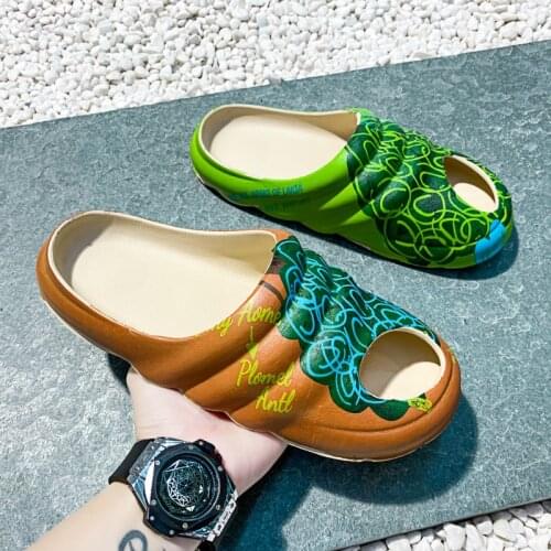 Mens Summer Sandals Cool Beach Shoes Slip On Breathable Croc Clogs Hole Shoes Lightweight Slippers Crocks Water Mules Men Women