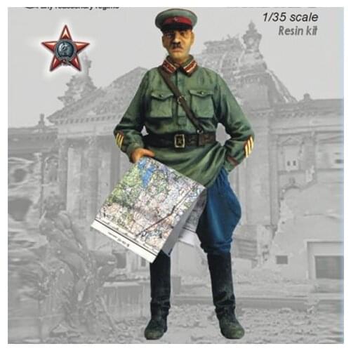 1/35 SOVIET OFFICER Red Army resin kit soldiers GK Military scene combination Military theme of World War II Uncoated No colour