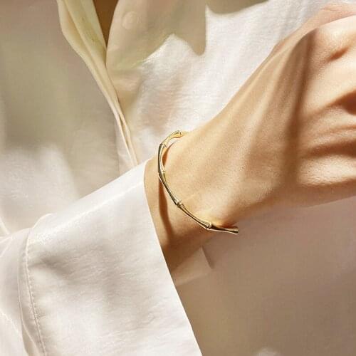 Women Bracelet Open Adjustable Simple Round Metal Accessories Trendy Temperament Vintage Ligth Luxury Woman Jewelry Bracelets