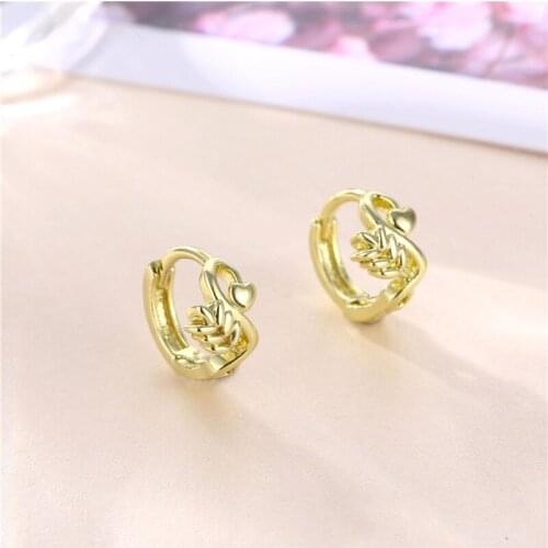 Fashion Gold Color Punk Metal Earrings Dainty Tiny Heart Hoop Earrings Vintage Hollow Leaf Earrings For Women Minimalist Jewelry