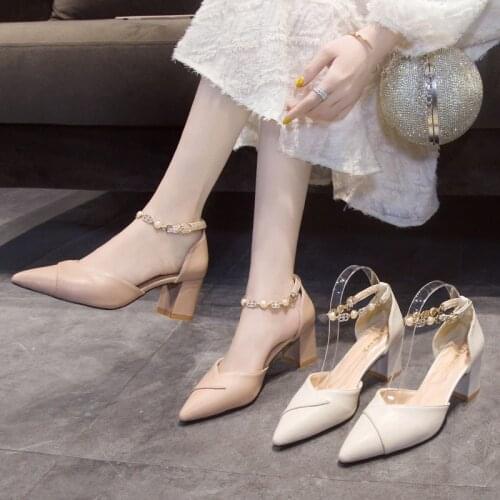 Pointed high heels female 2021 spring and autumn new retro fairy style single shoes simple square heel metal decoration