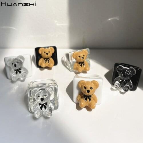 HUANZHI 2021 New Transparent White Black Resin Acrylic Geometric Square Cute Glitter Bear Ring for Women Girls Jewelry Gifts