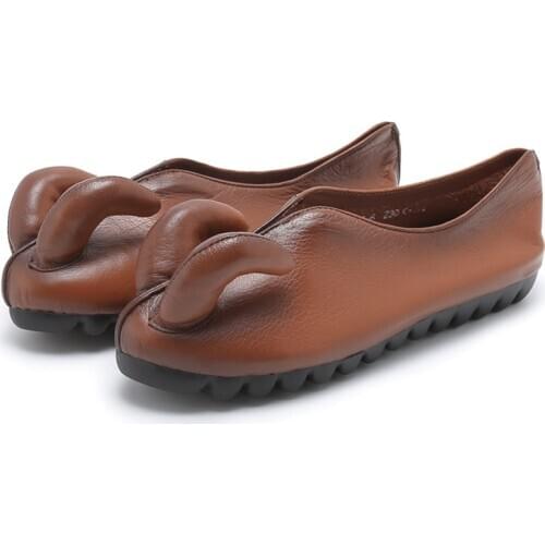 2020 new breathable genuine leather flats shoes woman Slip On Round Toe soft Retro Comfortable fashion Casual shoes for women