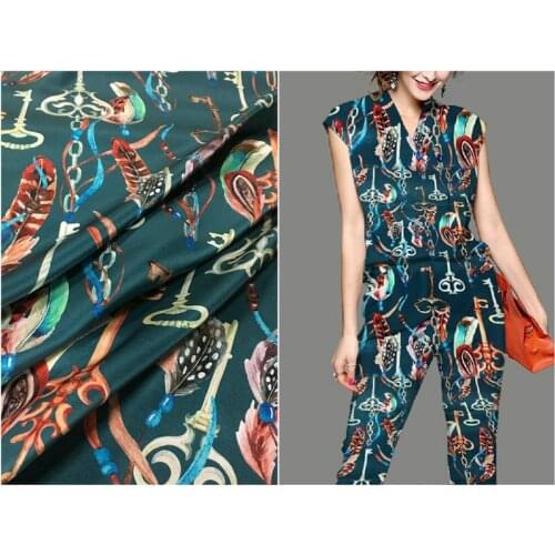 108cm wide 19mm 97% mulberry silk & 3% spandex feather key chain print stretch green silk satin fabric for dress shirt clothes