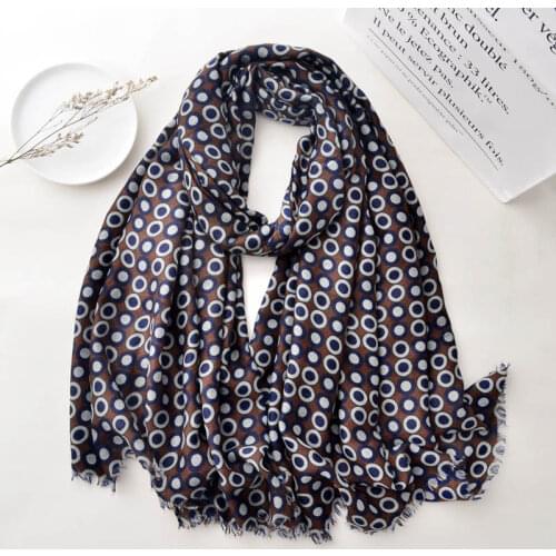 Winter Men scarf plaid Striped Casual Shawl Cotton Autumn Long Neck Snood Scarf For Male Women Satin beach towel Bandana warmer