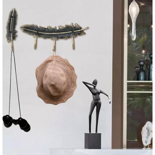 Housekeeper On Wall Feather Art Three Hook Wall Decoration Key Holder Wall Key Storage Organizer Coat and Hat Hanging Hooks