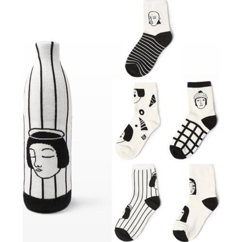 Japanese Winter Man Woman Head Face Striped Cotton Women Socks Funny cartoon Plaid Creative Novelty Black White Couple Socks