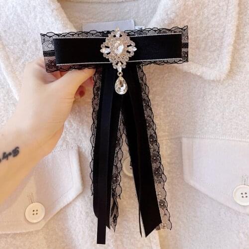 Korean Fashion Black Lace Bow Tie Brooches for Women Ribbon Crystal Bowknot Necktie Shirt Collar Pins British Style Accessories