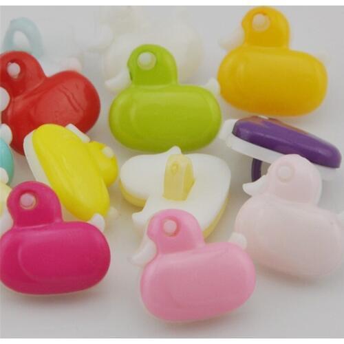 100pcs Duck Plastic Buttons backhole DIY buttons sewing appliques PT35
