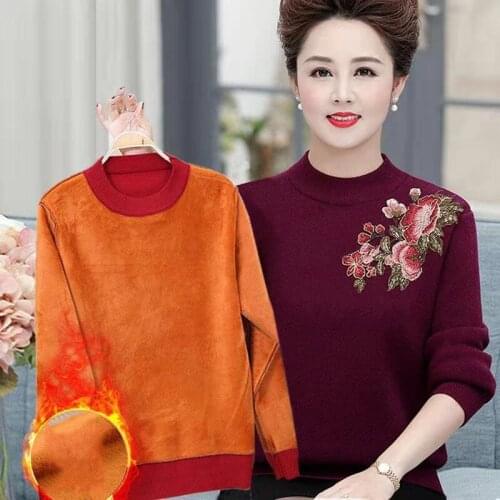 Elegant embroidery Plus Velvet Warm tee for Women Fashion Casual Plus size 4XL Long sleeve Tops Middle old aged T-shirt Pullover