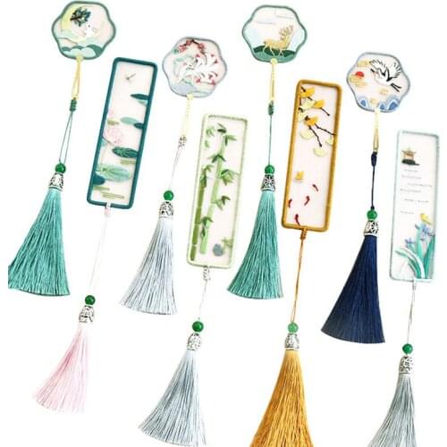 DIY Bookmark Embroidered Material Package Embroidery Starter Kit With Flowers Plant Pattern Color Threads Handmade Bookmark Kit