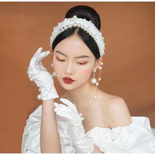 2020 Luxury White Pearl Statement Hairbands Wide Satin Paillette Bead Headbands England Ladies Wedding Evening Party Headpieces