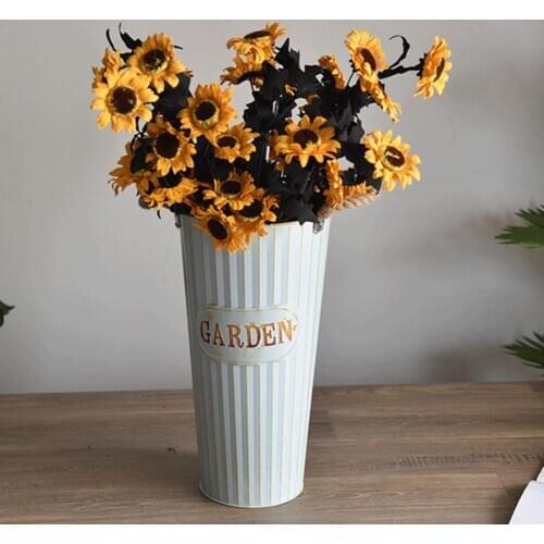 Retro Thickened Iron Sheet Dry Flower Bucket Flowerpot Office Home Decoration Retro Fine Workmanship Not Easy to Deform Corrosio