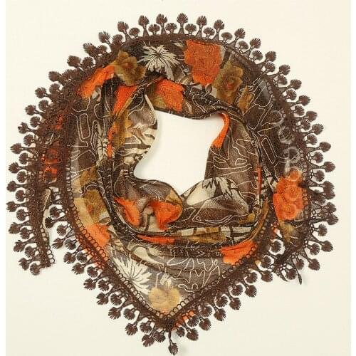 Fashion Women Polyester Triangle Scarf Aztec Floral Lace Chain Beach Shawls and Wraps Female Foulards Echarpe Muslim Hijab Caps