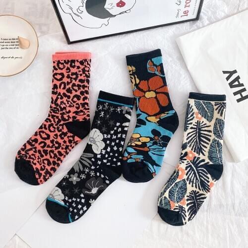 Autumn New Womens Sock Cool Artistic Cotton Socks Pink Leopard Floral Socks For Women Girls