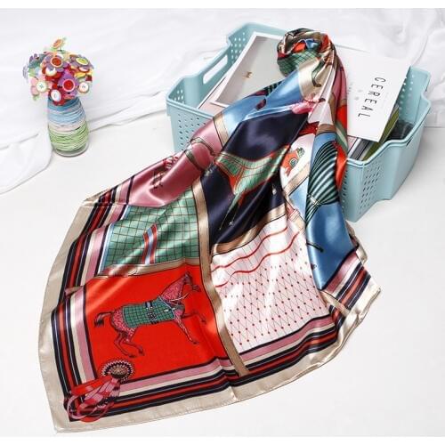 2019 Fashion Luxury Scarf Women Hijab Bandana Horse Print Head Neck Shawl Stole Wraps for Stylish Lady Girls Gift 90*90cm