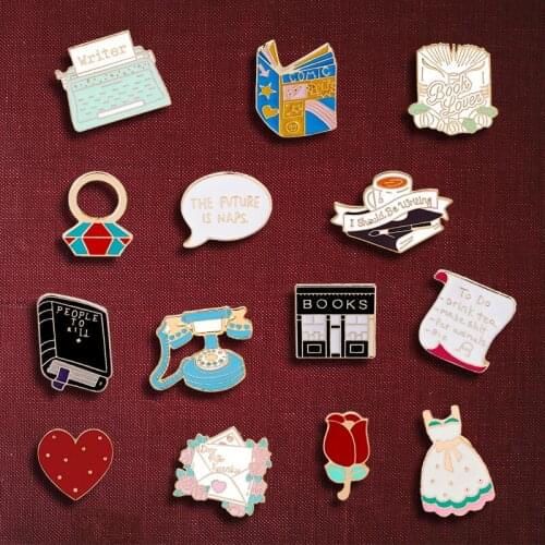 Creative Trendy Cartoon Typewriter Oil Drop Text Brooch Pin Denim Gift For Friends Men Women Fashion Jewelry Clothes Decoration