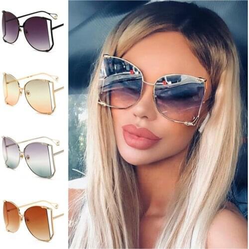 Women Sunglasses Pearl Sun Glasses Anti-UV Spectacles Oversize Frame Eyeglasses Hollow Eyewear Ornamenta Semi-Rimless Adumbral
