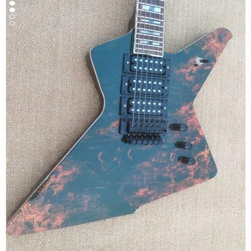 Classic customized flame graffiti electric guitar, vibrato electric guitar, black hardware free shipping