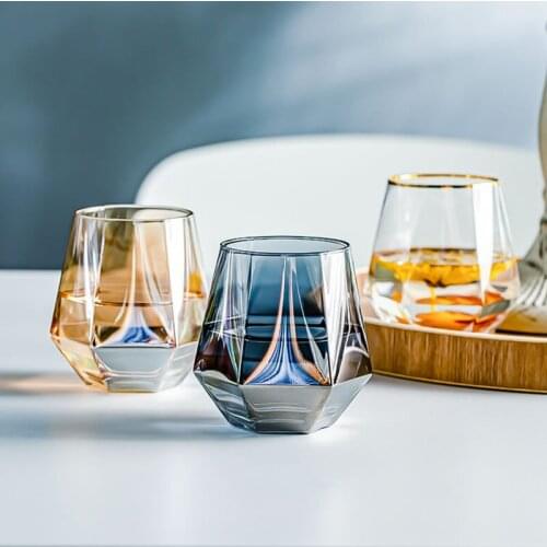 Luxury Diamond Shape Glass Water Kettle with Natural Wood Ball Lid Clear Cold Water Jug Juice Beverage Pitcher Home Drinkware