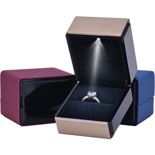New Design Luxury Ring Box with LED Light Cheap Jewellery Storage Display Gift Package Case
