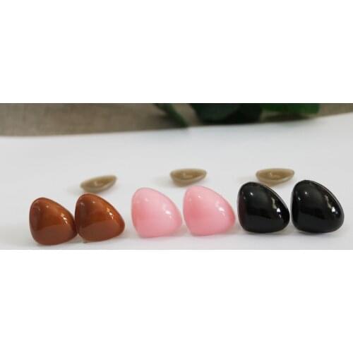30pcs--- 21x26mm/24x29mm/32mm/35mm black/brown/pink Triangle plastic safety toy noses & soft washer for diy doll--size optionl