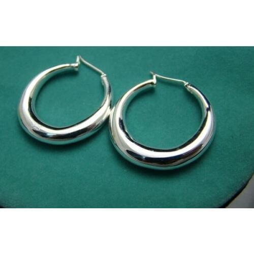 Wholesale fashion jewelry Earrings , M925 Silver color Earrings . Nice Jewelry. Good Quality E21