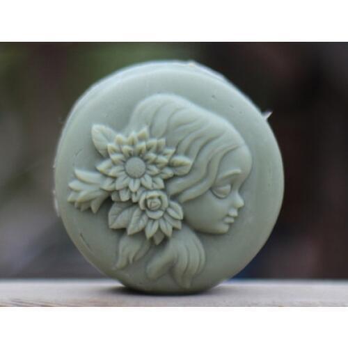 New Product!!1pcs One Lovely Girl Round Mold (R1865) Silicone Handmade Soap Mold Crafts DIY Mould