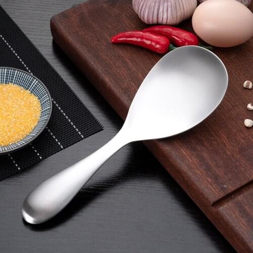 Comfortable to hold 304 stainless steel rice spoon not easy to deform, kitchen utensils to hold rice spoon