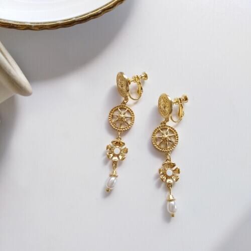 Cool Gold Color Geometric Round Flower Tassel Clip on Earrings Korea New Style Ear Clips Long Pearl Pendant Earrings No Hole