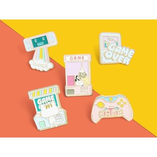 Crane Game Enamel Pin Rainbow Gamepad Video Game Player Brooches Bag Lapel Pin Cartoon Badge Jewelry Gift for Kids Friends